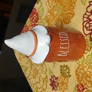 🧡Rae Dunn Scented Gnome Candle